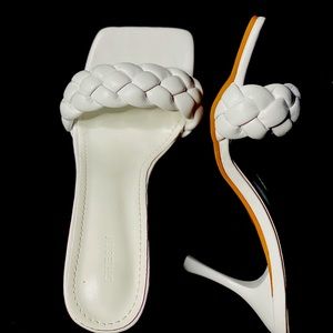 Braided strap kitten heeled Mules